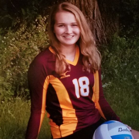 Meet your Posher, Tracy - Picture 1 of 1